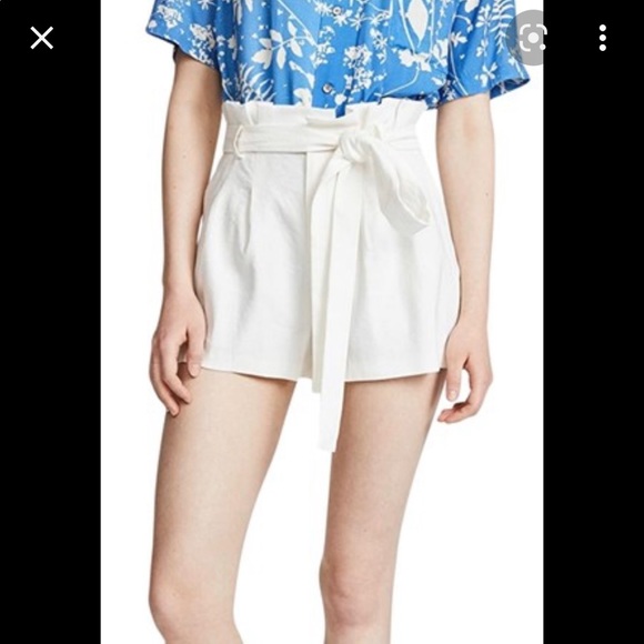 ALICE + OLIVIA 2000’s Vintage Pinstriped Laurie Paperbag shorts, Size 0. - Picture 9 of 10